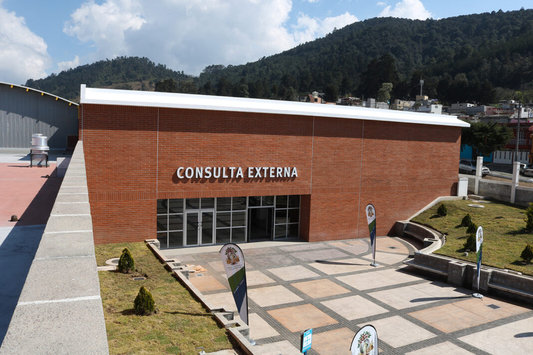 Consulta-Externa-de-Hospital-General-de-Quetzaltenango-abre-sus-puertas-IGSS-4