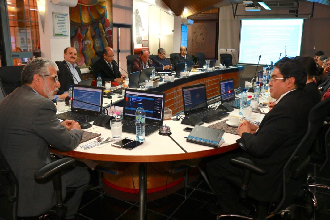 Visita-del-Procurador-de-los-Derechos-Humanos-a-la-Junta-Directiva-IGSS-2018-2