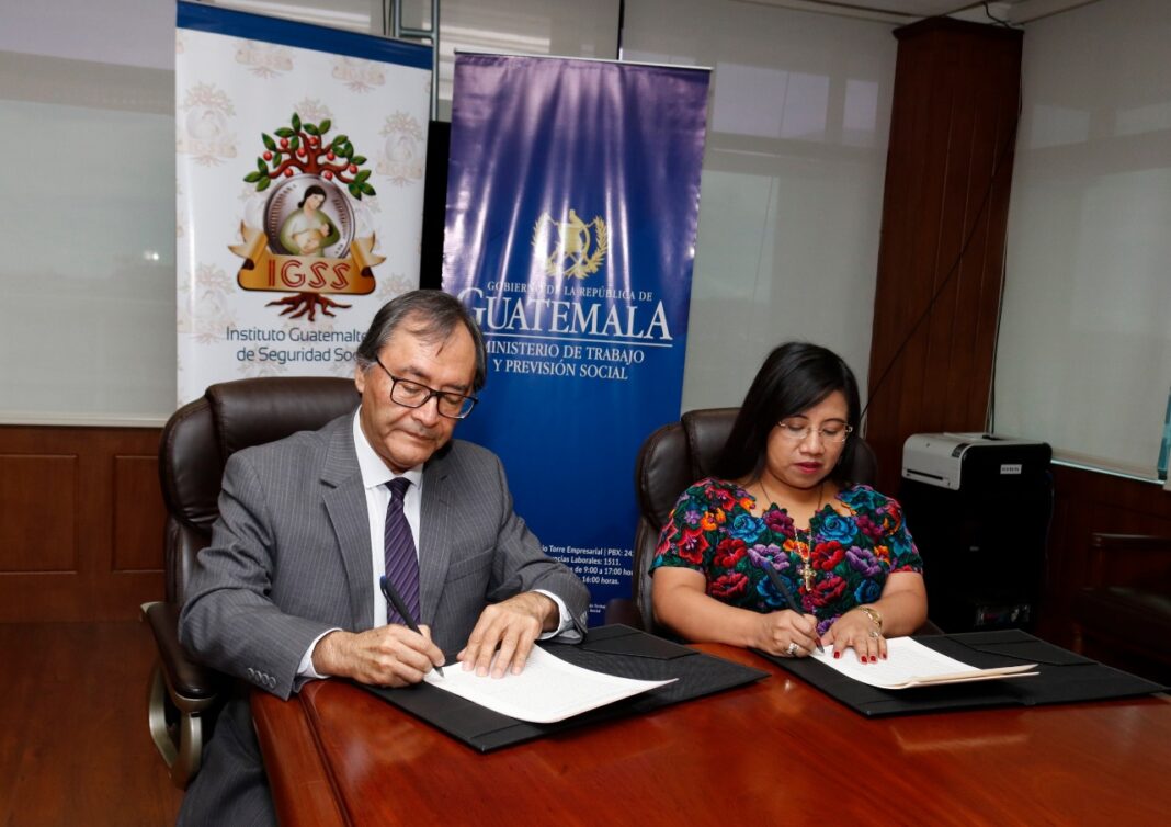 IGSS y Ministerio de Trabajo suscriben convenio de cooperacion 2018-1