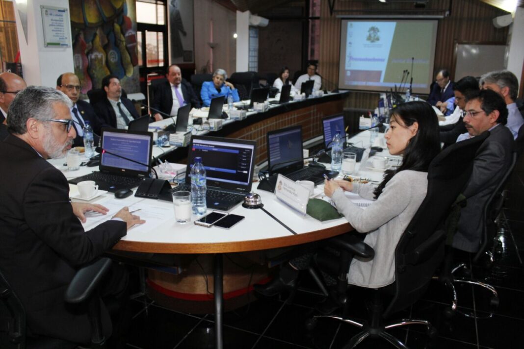 Junta-Directiva-IGSS-Ministra-de-Salud-y-Asistencia-Social-Guatemala-01