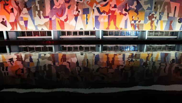 Prensa Libre mural carlos merida IGSS 2019-02