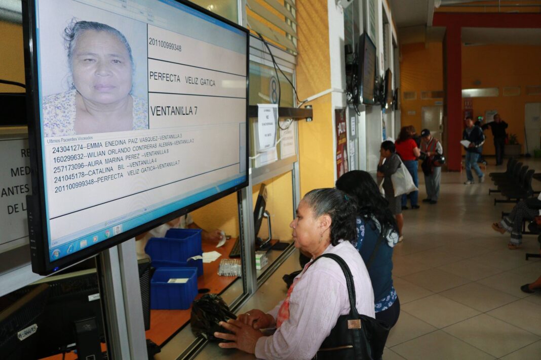 modernos-sistema-de-voceo-en-farmacias-igss-2018-14