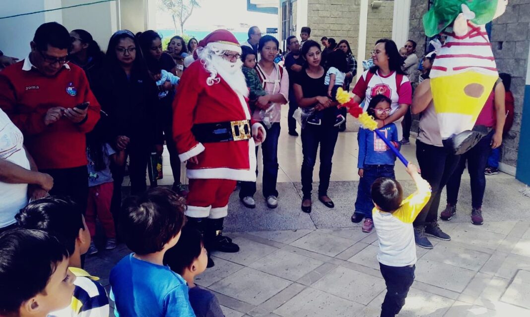 Santa en Periferica Zona 5 IGSS 2019-4