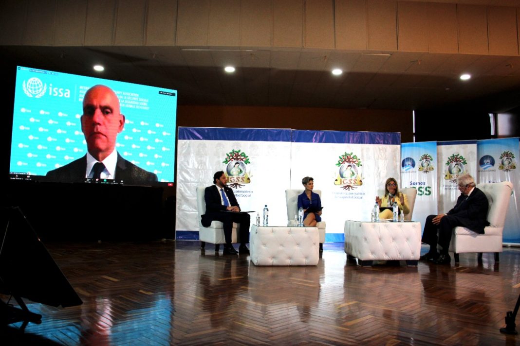Conversatorio IGSS 75 anos 2021-8