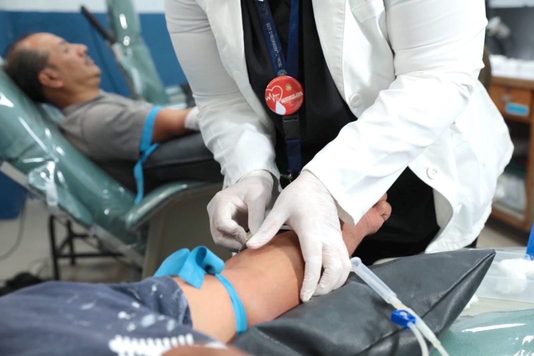 HGO recibe a sus heroes donadores de sangre-1