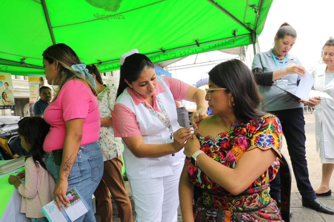 IGSS Semana Vacunacion 2025 6