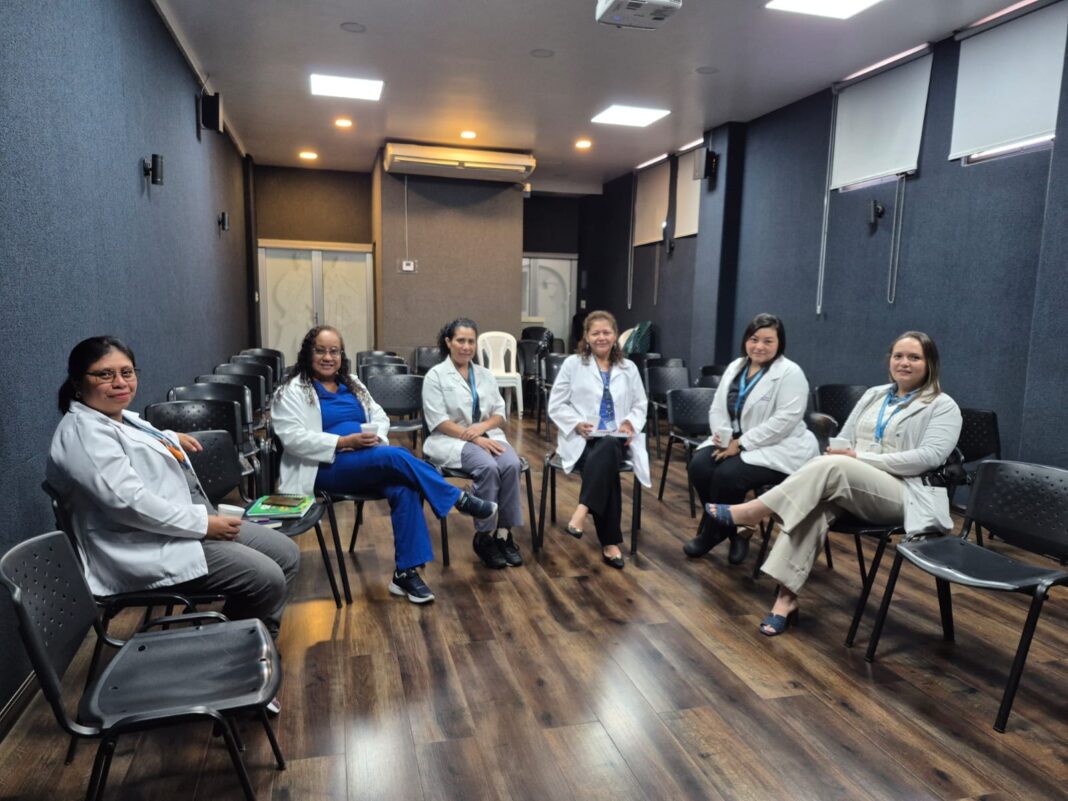 IGSS-Hospital-General-de-Enfermedades-Dia-del-Psocologo-en-Guatemala0