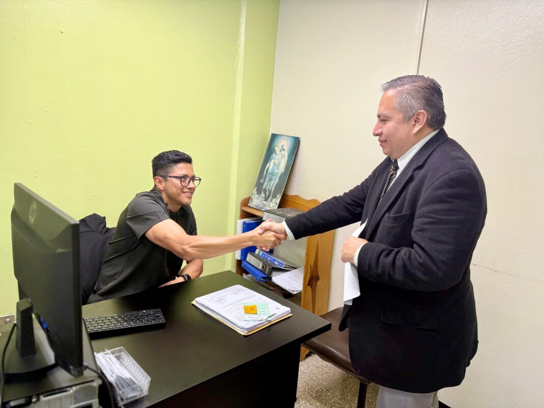 IGSSHospital-General-de-Accidentes-Ceibal-paciente-agradece-atencion-20253