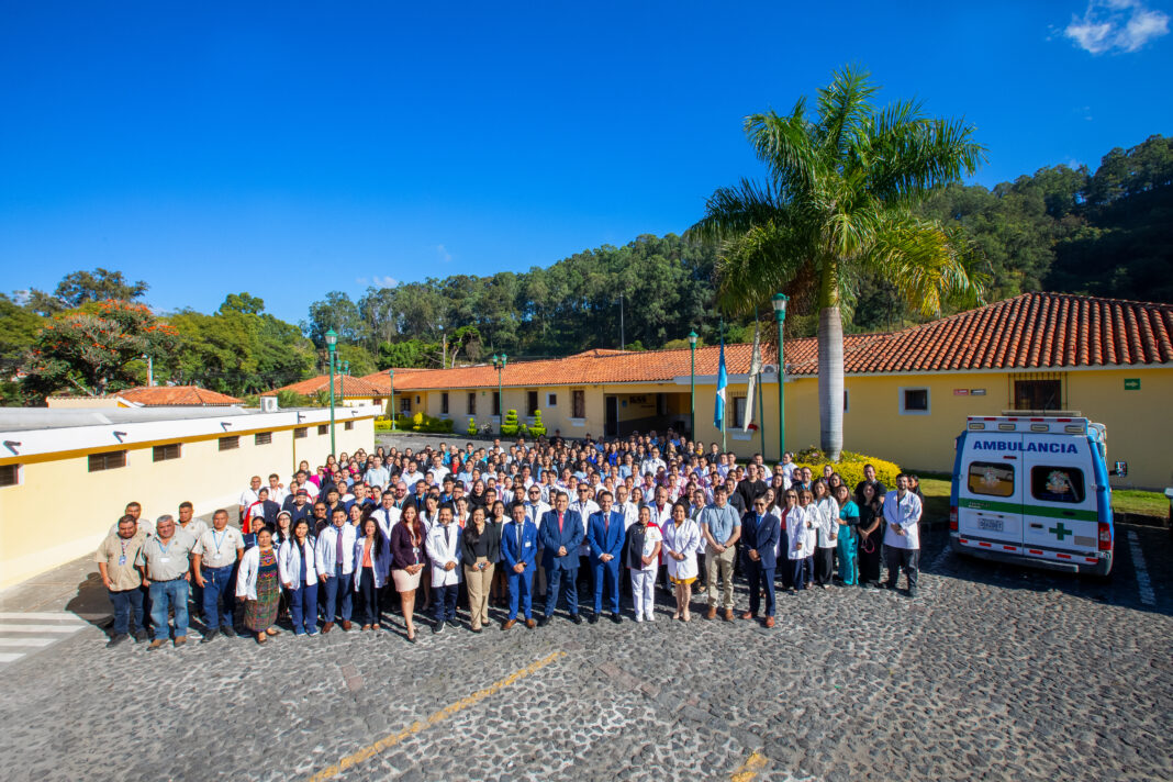 IGSS-Hospital-de-Antigua-Guatemala-Sacatepequez-La-Capitania-Primer-aniversario0