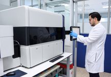 El Laboratorio Clínico del HGE utiliza tecnología especializada para diagnosticar inmunodeficiencias