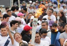 Con alborada y encendido de antorchas IGSS inicia actividades del 80 aniversario