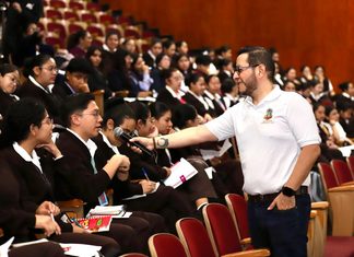 El IGSS fortalece la formación de los graduandos con capacitación