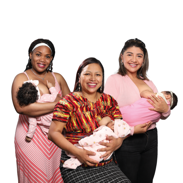 Tres madres guatemaltecas amamantando a sus bebés