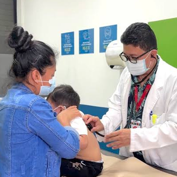 Extensión de atención a menores de 7 años, 2010