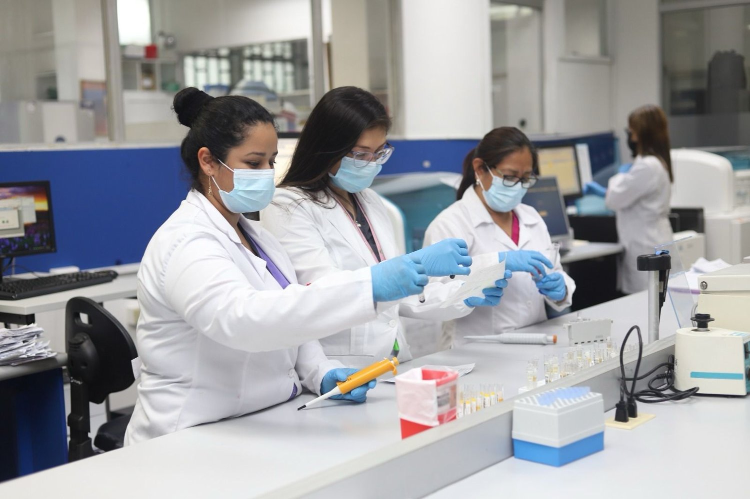Modernización médica e infraestructura hospitalaria del IGSS