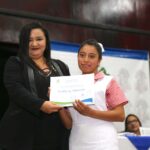 Se graduan integrantes promocion 67 de auxiliares de enfermeria del IGSS-16