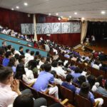 Brindan-capacitacion-sobre-normativa-que-rige-practica-medica-01