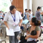 Personal del IGSS atiende a victimas de erupcion del volcan de fuego-4