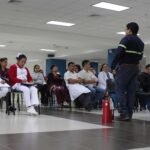 Trabajadores de Hospital de Quetzaltenango reciben capacitacion extintores IGSS-27