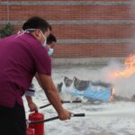 Trabajadores de Hospital de Quetzaltenango reciben capacitacion extintores IGSS-30