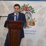 Conferencia Tendencias de odontologia clausura IGSS 2019-11