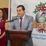 Conferencia Tendencias de odontologia clausura IGSS 2019-6