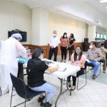 El IGSS vacuna al personal de la Contraloría General de Cuentas Agosto 2022-18