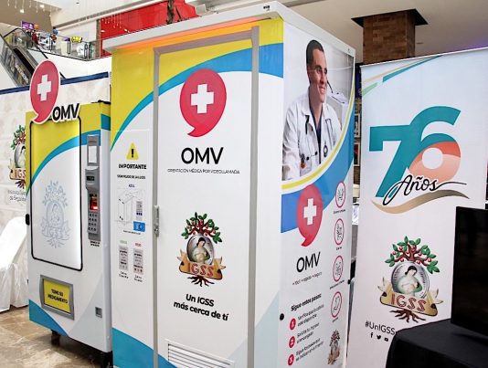 Comunicado: El IGSS instala novedosa cabina de atención médica por videollamada
