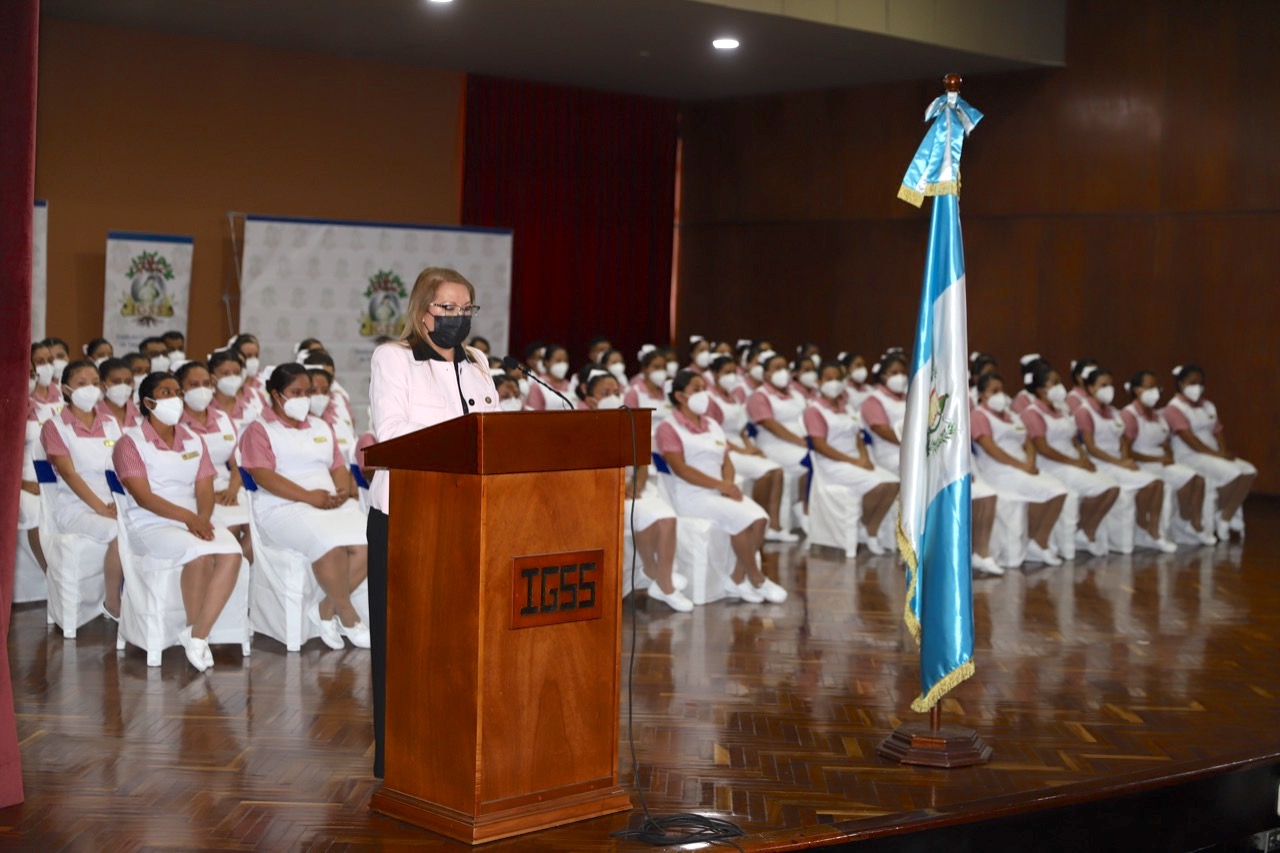 Auxiliares de Enfermería celebran su magno día al servicio de los  derechohabientes - Noticias IGSS