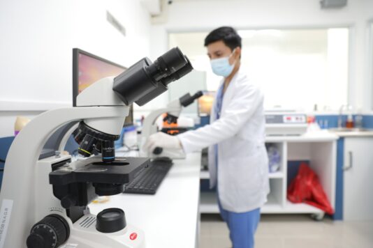 Laboratorio del Consultorio de Los Amates optimiza tiempos y mejora atención a pacientes