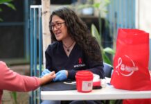 El IGSS realiza pruebas de VIH durante taller en conmemoración del Día Mundial del Sida