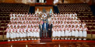 Promoción 74 de Auxiliares de Enfermería del IGSS celebra su graduación