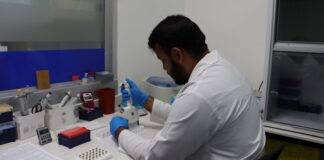 Tecnología de última generación del Laboratorio Clínico del HGE fortalece el monitoreo de pacientes con VIH