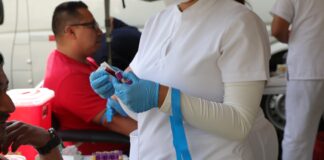 El IGSS llevó servicios de salud a Vidriera Guatemalteca S.A.