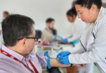 Con entusiasmo, colaboradores del Laboratorio Químico Farmacéutico Lancasco asisten a Jornada del IGSS