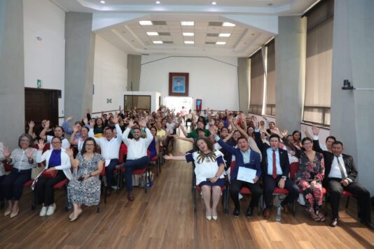 El III Encuentro Científico de Enfermería promueve el buen trato al paciente