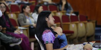 El IGSS promueve espacios laborales amigables con la lactancia materna