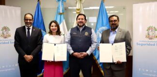 El IGSS y la OPS/OMS firman acuerdo para implementar Estrategia de Salud y Familiar y Comunitaria