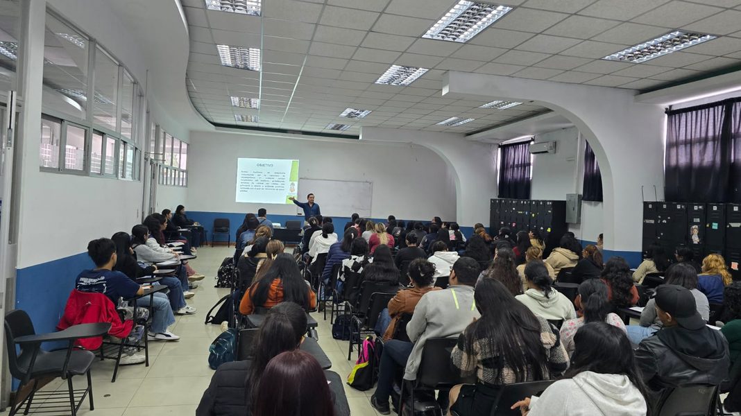 Charla informativa Escuela de Auxiliares de Enfermeria IGSS 2026-0